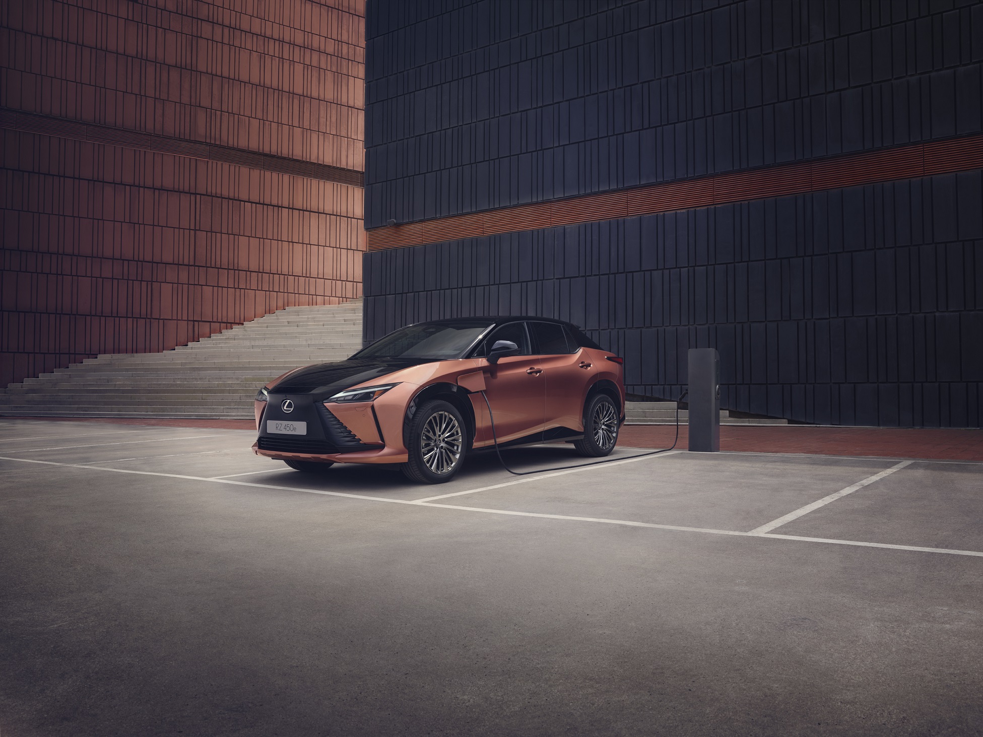 Lexus, Elektrikli Otomobillerine Manuel şanzıman opsiyonu getiriyor ...
